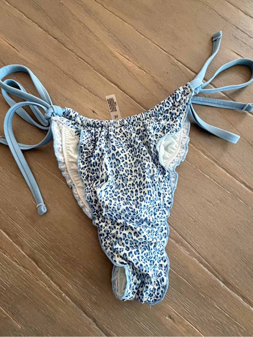 PINK BY FRANKIES BIKINIS REIGN THONG BIKINI BOTTOM